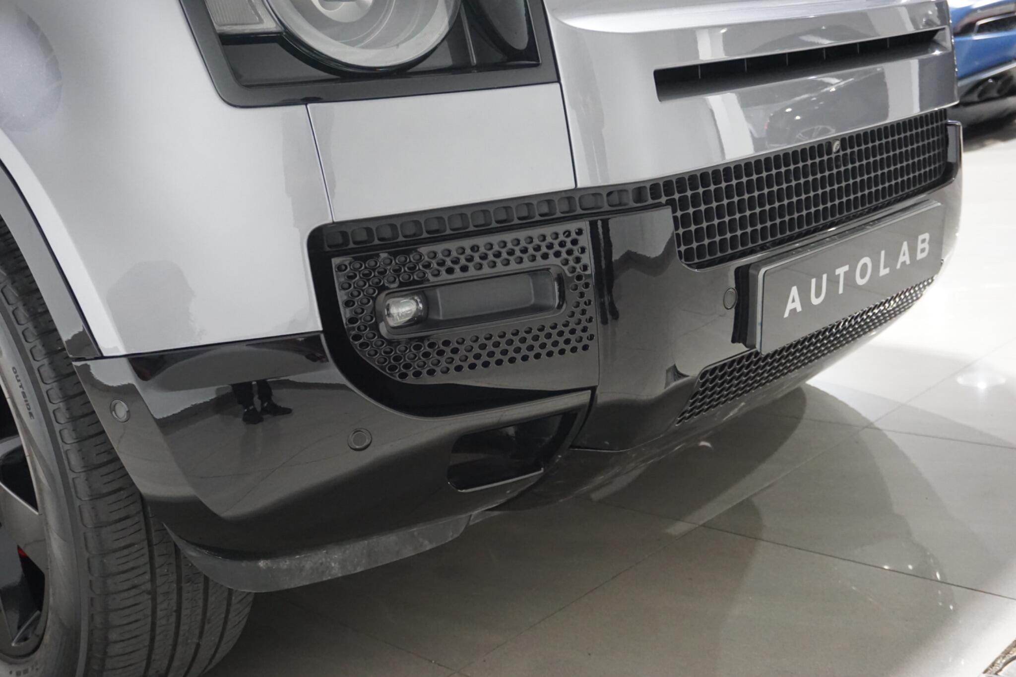 Land Rover Defender 110 3.0 D250 MHEV X-Dynamic SE SUV 5dr Diesel Auto 4WD Euro 6 (s/s) (250 ps)